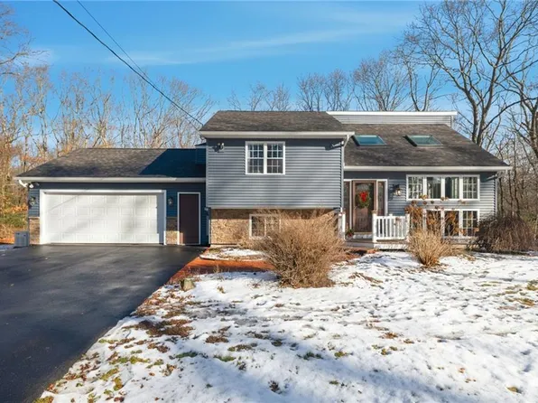 1720 Harkney Hill Rd, Coventry, RI 02816