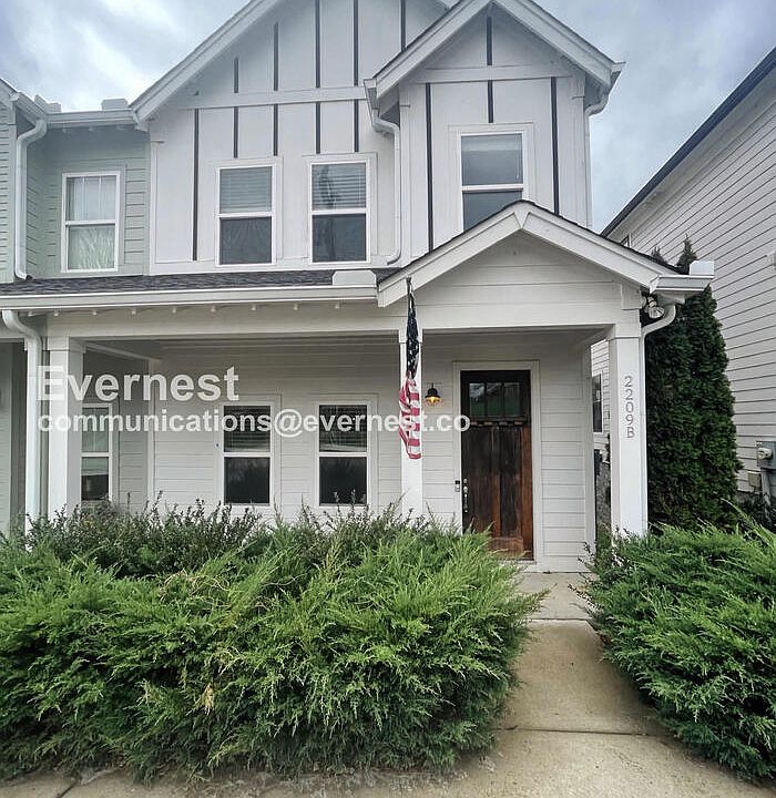 1st image of 2209 15th Ave N