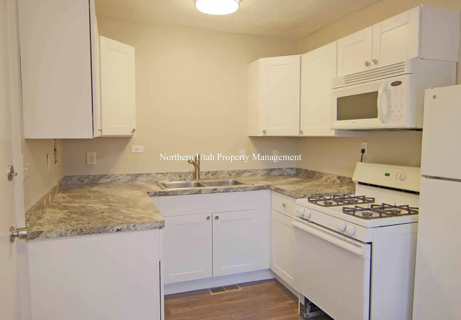 2 bed, 1.0 bath, 765 sqft, $1,100 — Photo 4