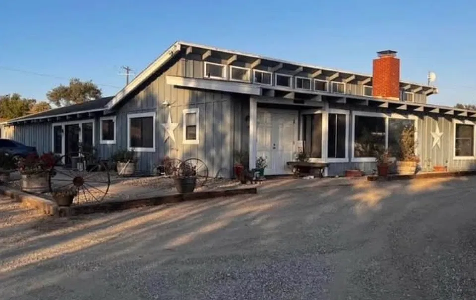1467 W Highway 246
