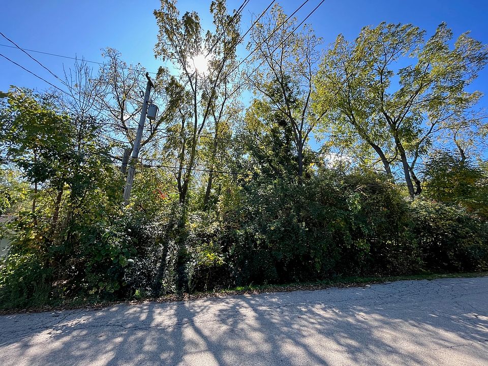 1st image of 305 Bayshore Dr