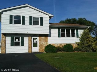 20730 Emerald Dr, Hagerstown, MD 21742