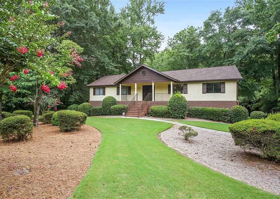 1st image of 716 Somerset Dr