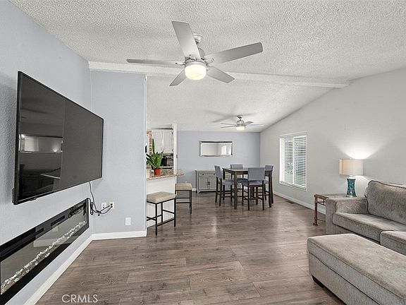 4th image of 400 Greenfield Dr