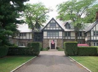 211 Pennbrook Rd, Far Hills, NJ 07931