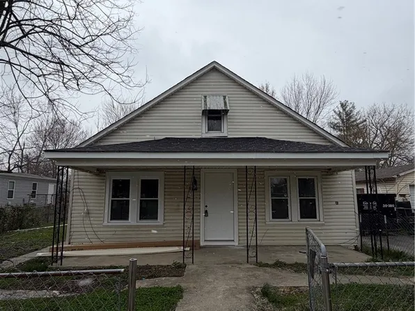 180 Broadway Street, Austin, IN 47102