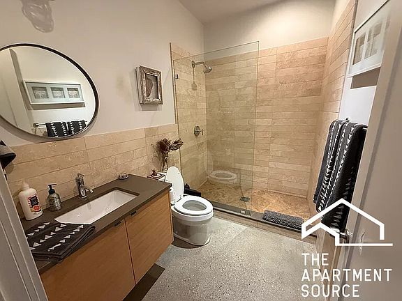 4th image of 2600 W North Ave APT 3