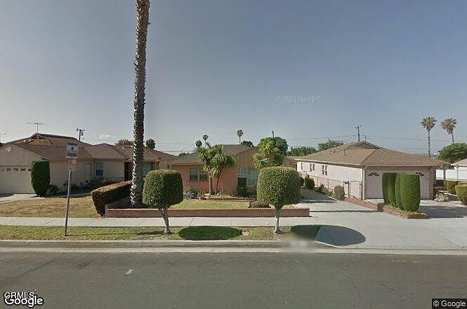 1st image of 1554 W 125th St