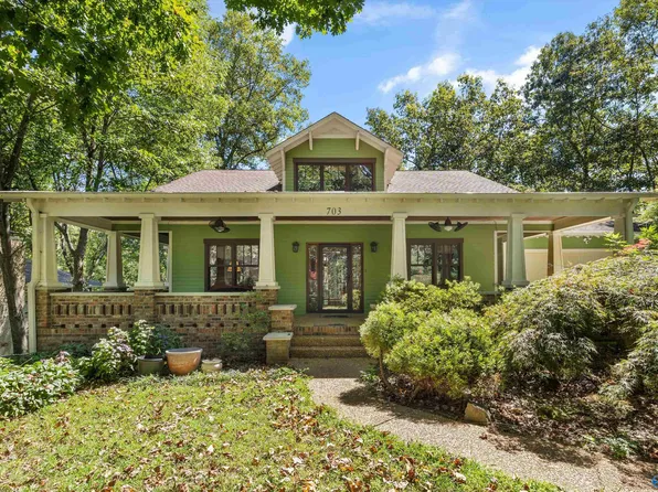 703 Read Dr SE, Huntsville, AL 35801