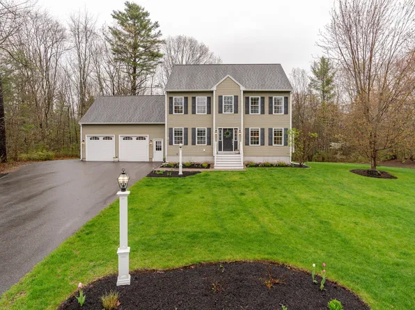 17 Kingsbury Lane, Kennebunk, ME 04043