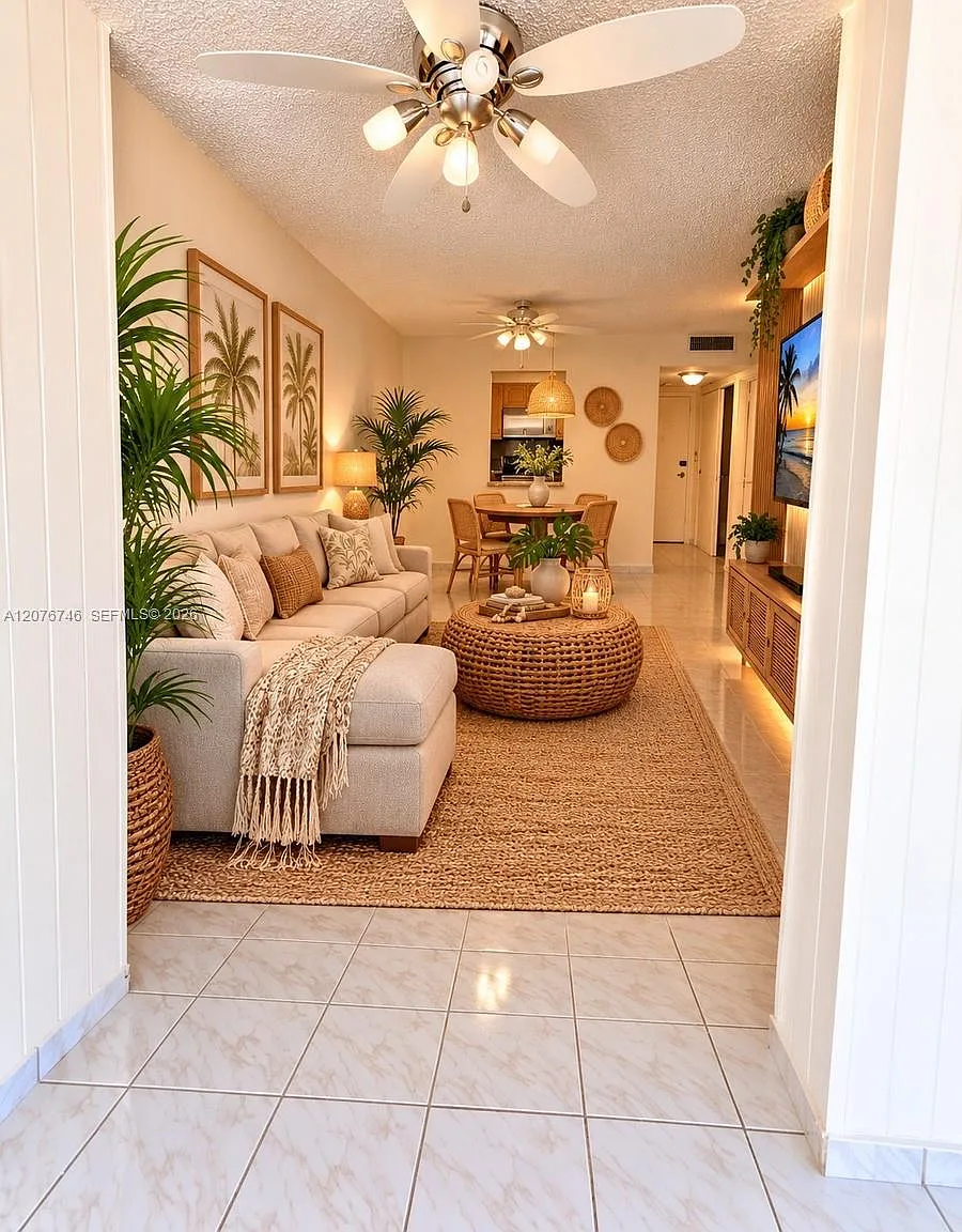 Avila Condo — Photo 1
