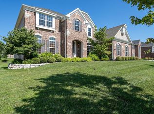 409 Willow Weald Path, Chesterfield, MO 63005