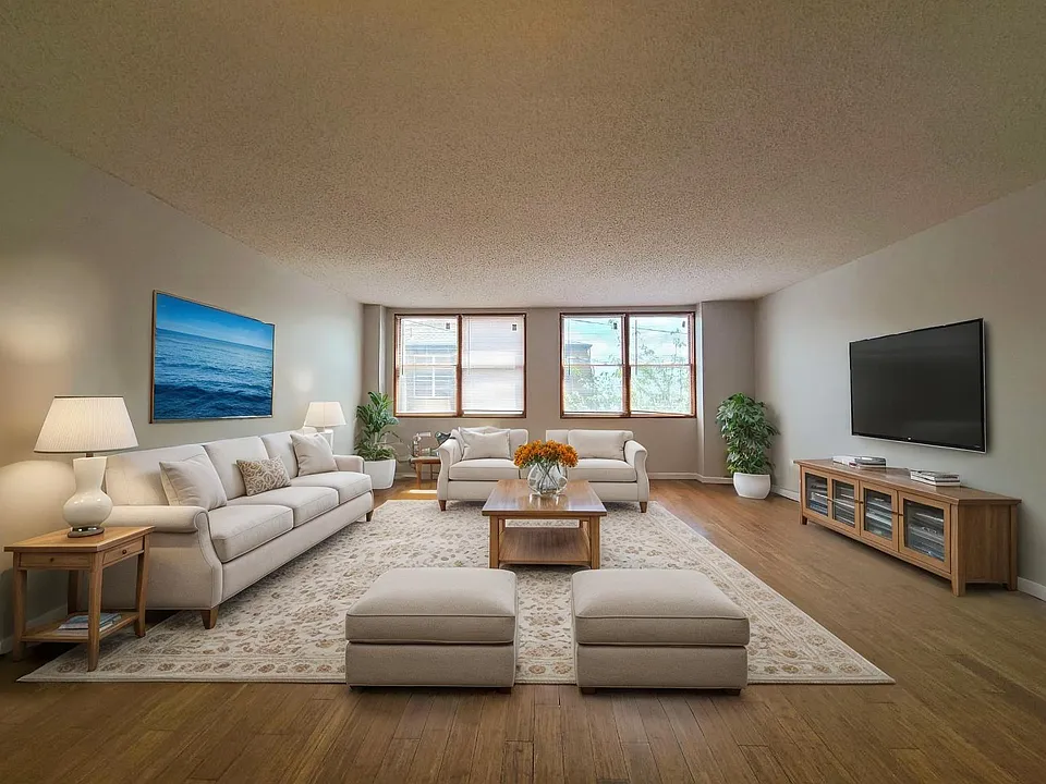 35 W 25th St #33L