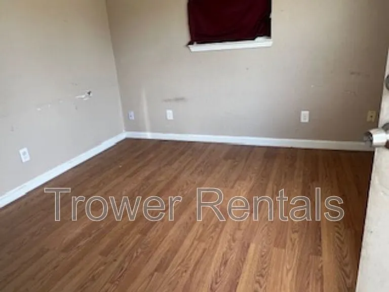 2302 N Tom Green Ave #A — Photo 5