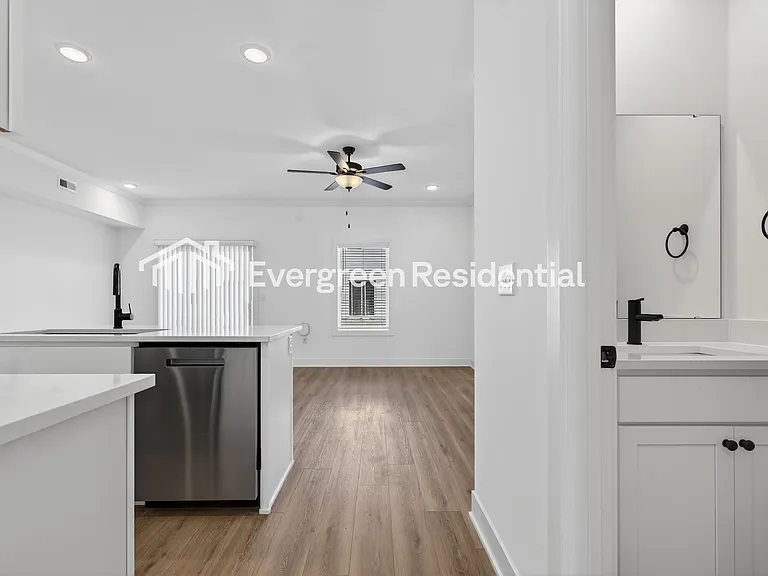 7036 NW 82nd St — Photo 18