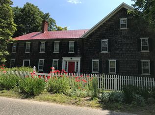 9 Fireplace Ln, Brookhaven, NY 11719