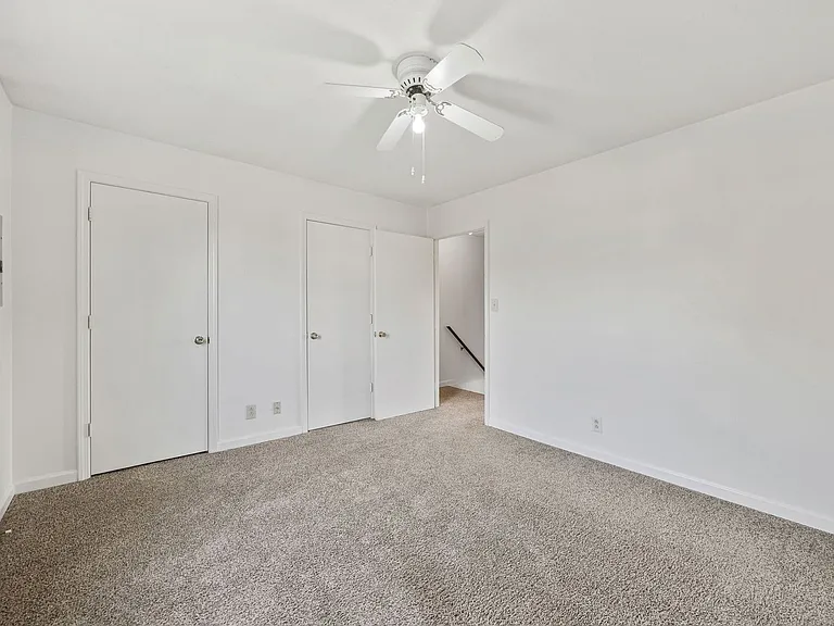 Northridge Drive-276 (x4) — Photo 16