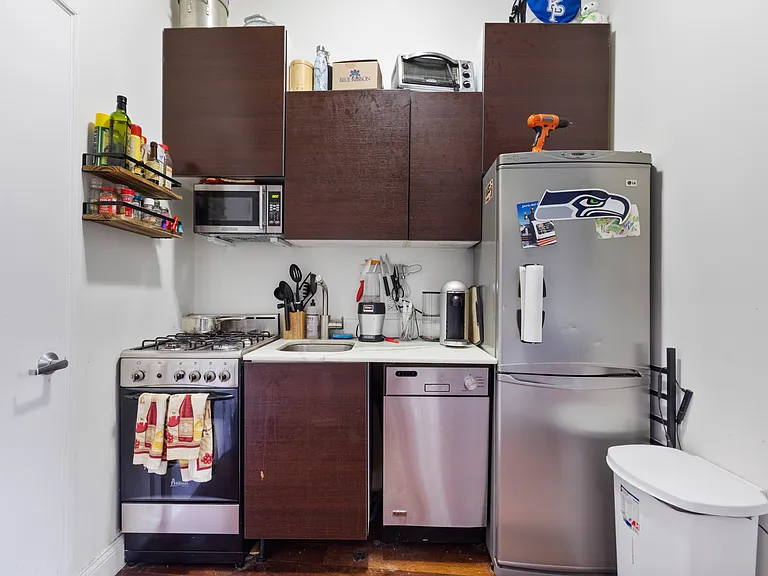 384 Broome St #17 — Photo 3