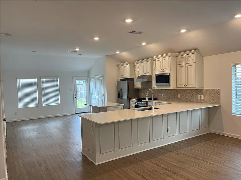2706 Lemonwood Ln — Photo 12