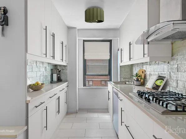 415 Grand Street image 5 of 12