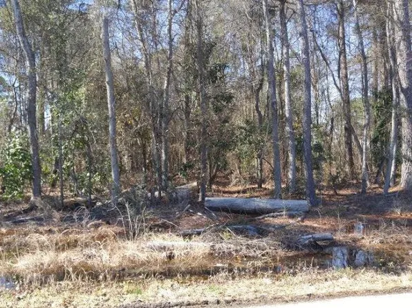 1108 Russell Dr, Sumter, SC 29150
