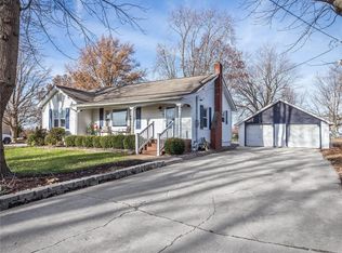 609 W Division St, Marine, IL 62061