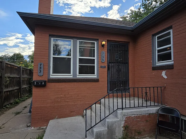 755 N Bellaire St — Photo 12