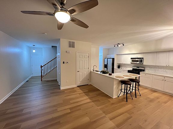 2nd image of 16427 Willow Walk Dr