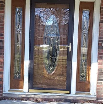 2nd image of 24196 Woodmere Dr