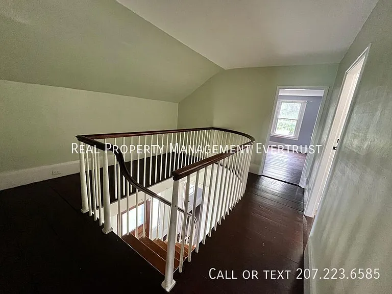 98 Main St #B — Photo 7