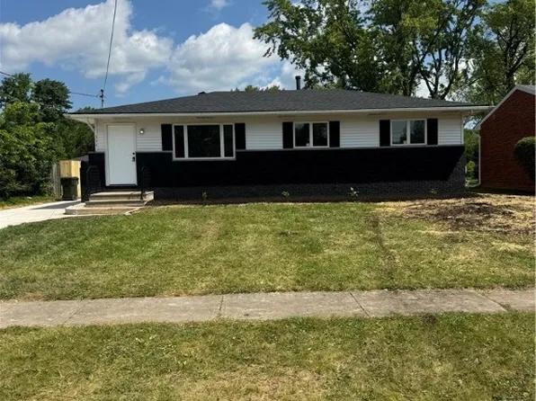 334 Windsor Dr, Elyria, OH 44035
