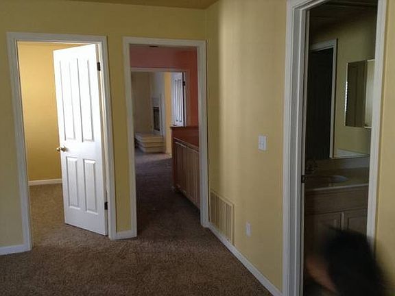 3rd image of 30500 Meridien Cir