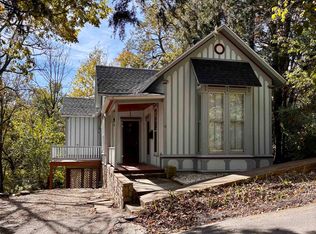 20 Fairmount St, Eureka Springs, AR 72632
