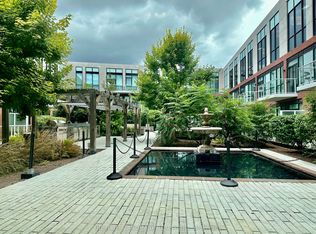 20 Fred Varley Dr #232, Markham, ON L3R 1S4