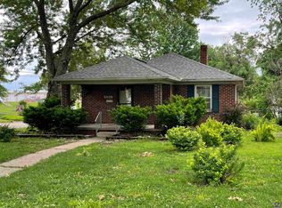 2400 SW Harrison St, Topeka, KS 66611