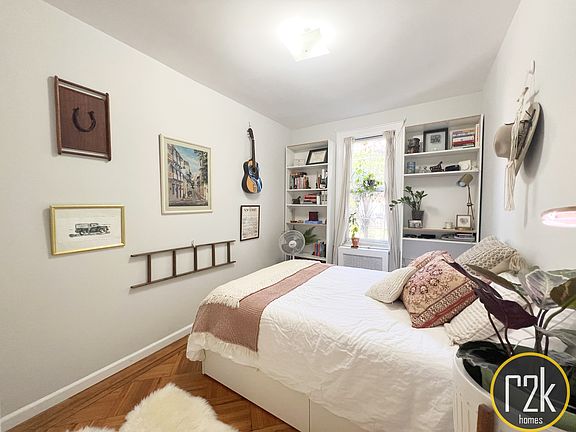 5th image of 32-34 33rd St #1R