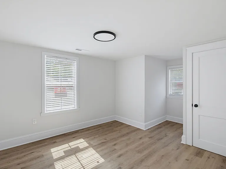 1370 Seminole Dr — Photo 21