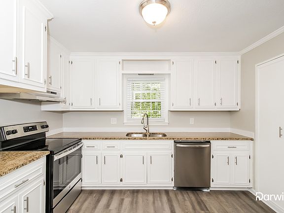 3rd image of 2071 Shadowwood Dr