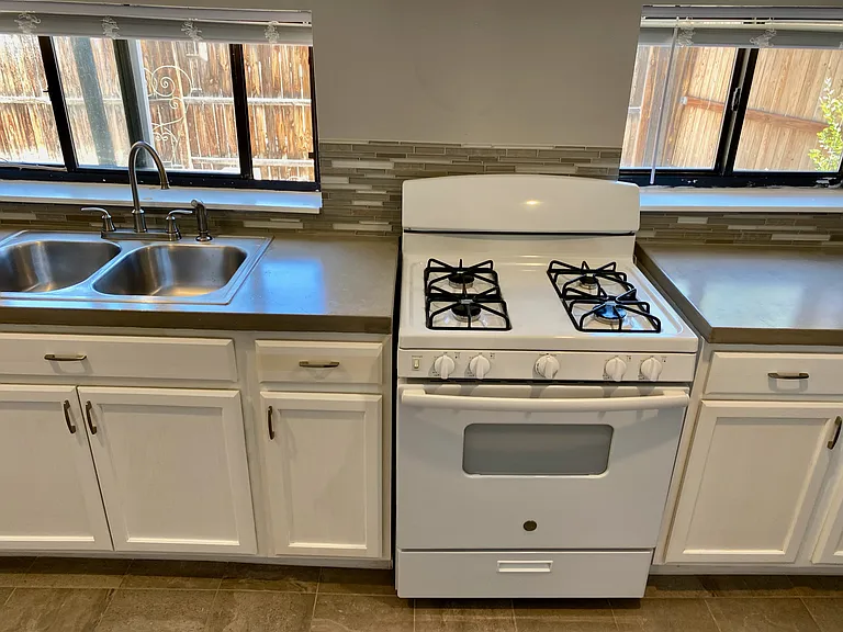 304 Jefferson St NE #2 — Photo 7