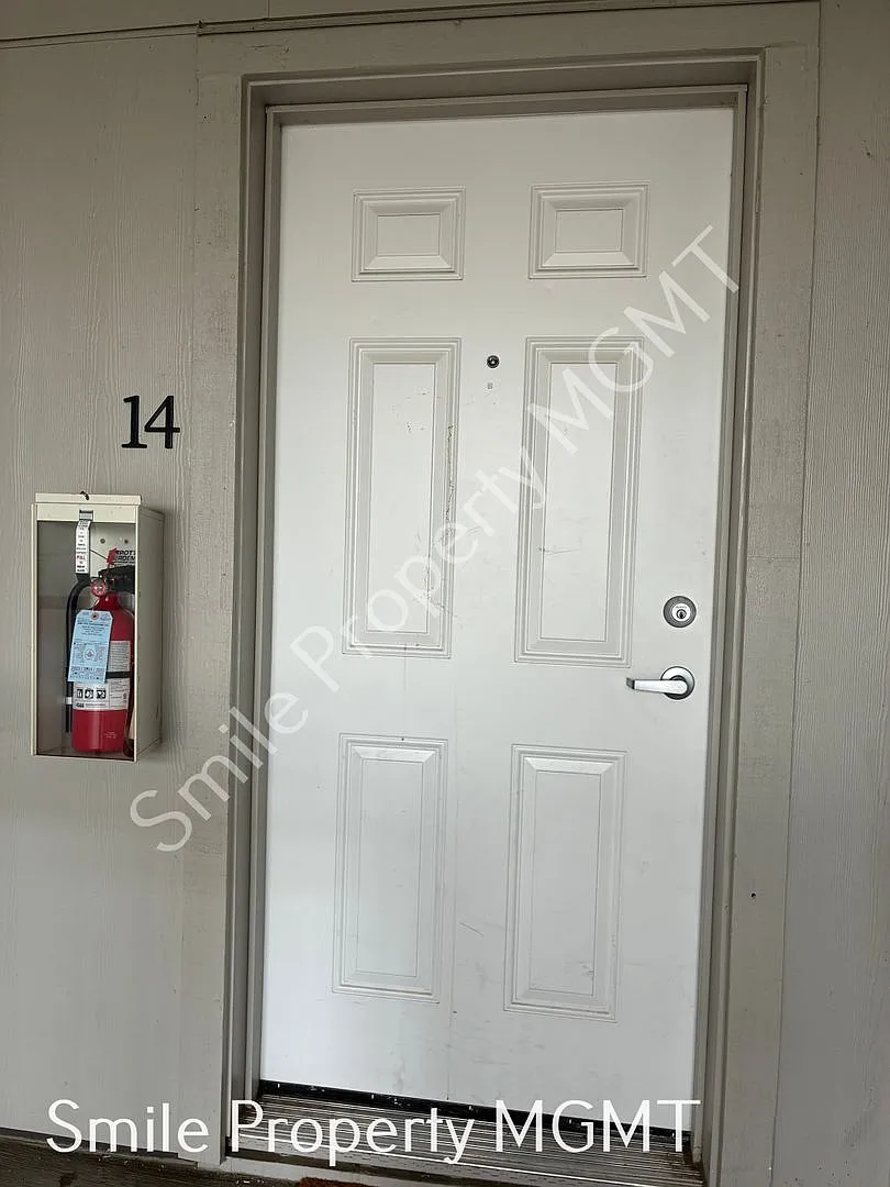 6940 Southeast Long Street — Photo 2