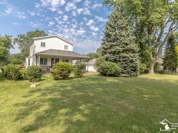 4508 Erie St, Newport, MI 48166