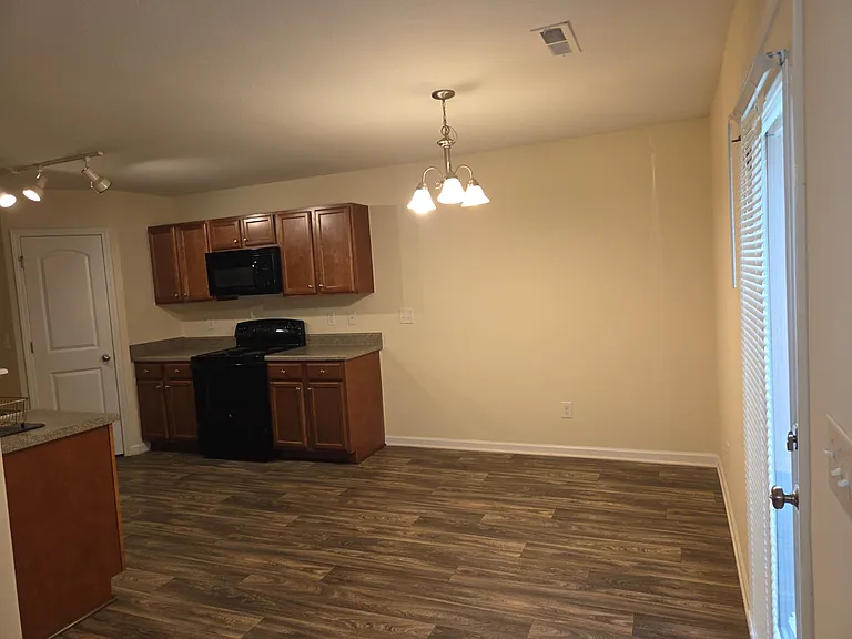 6821 Planting Ct — Photo 22