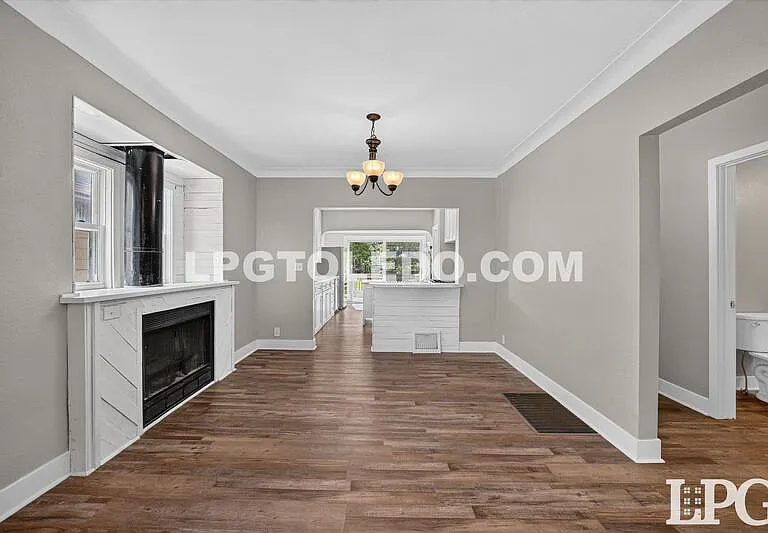 544 Woodsdale Ave — Photo 9