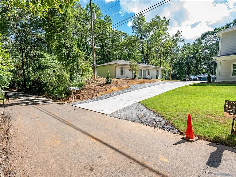 150 Old Princeton Rd #A — Photo 4