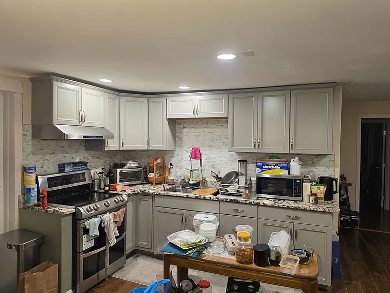 28 Burbank St #1 — Photo 7