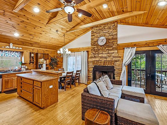 13th image of this home