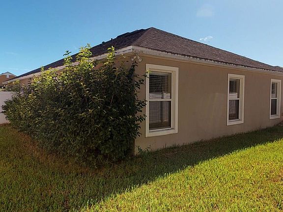 3rd image of 60 Rollins Ln
