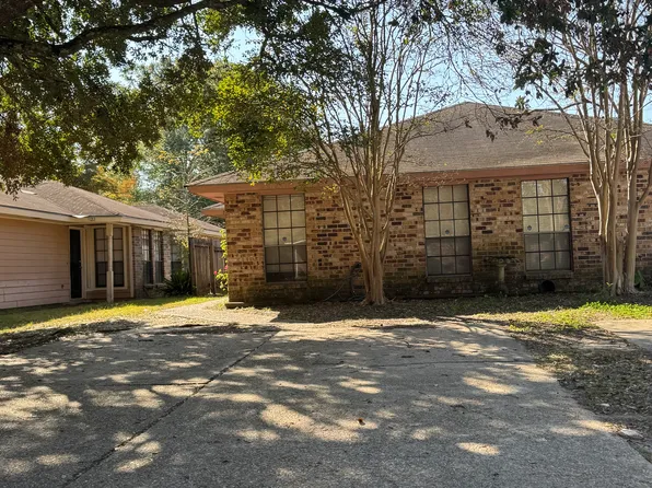 1120 Willow Creek Dr, Zachary, LA 70791