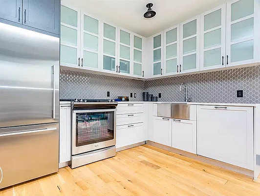 Rented by The KCI Group | media 24