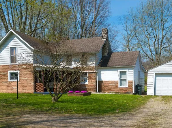 8730 S Palmer Rd, New Carlisle, OH 45344